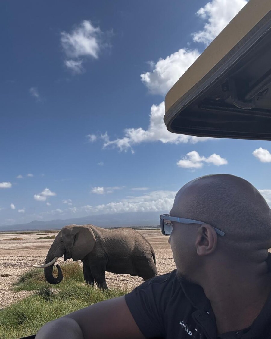 Dexter is an expert safari guide, guiding guest through Kenya's best wildlife destinations